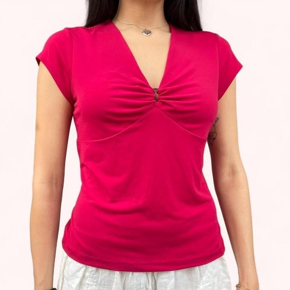 Merona Tops - Vintage Y2K Red Office Siren Keyhole Fitted Top